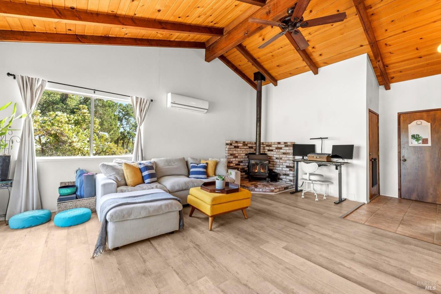 1001 Eastridge Drive