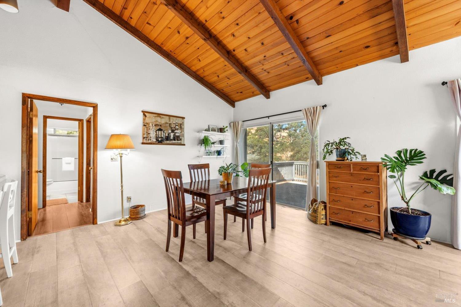 1001 Eastridge Drive
