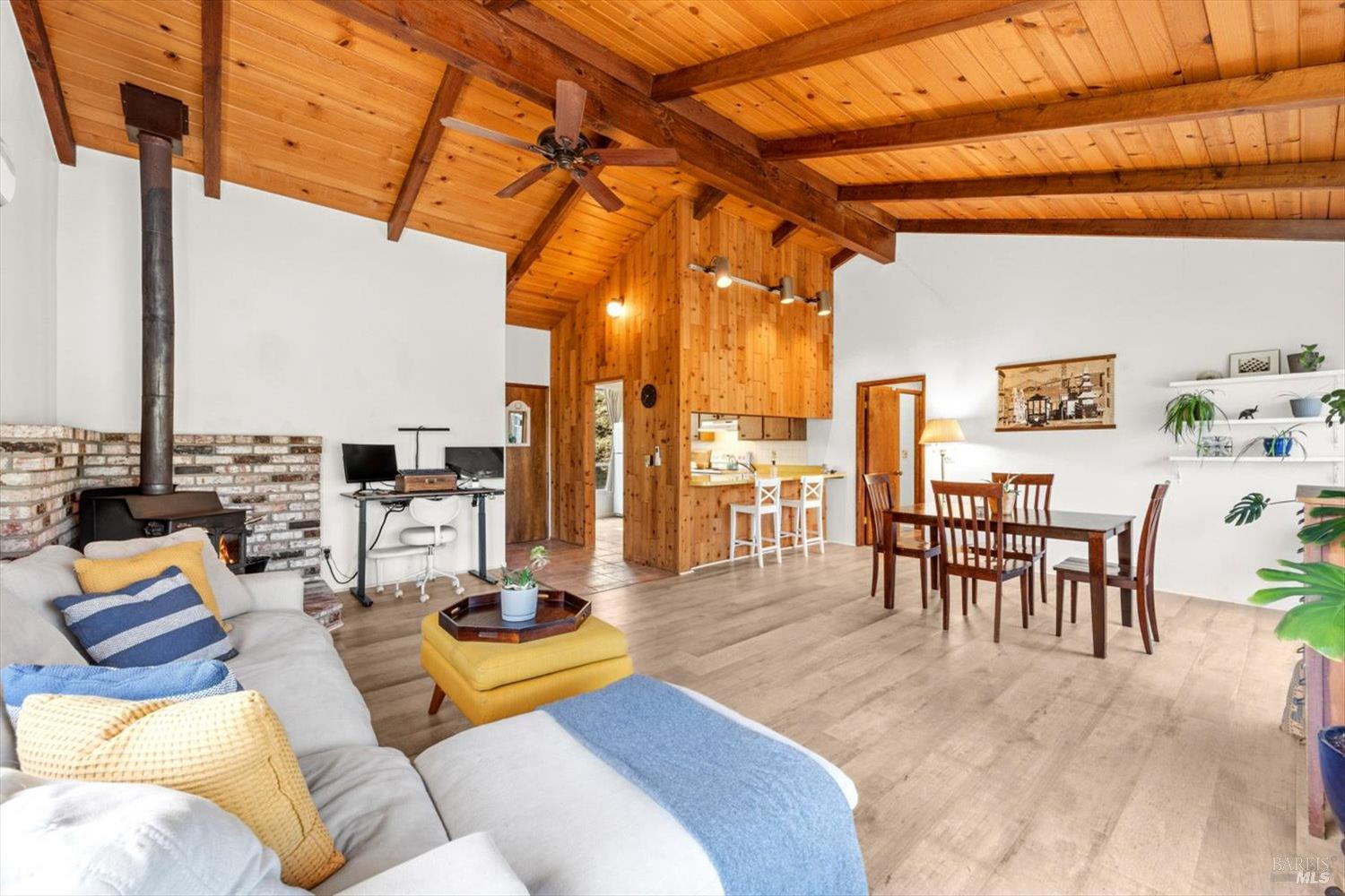 1001 Eastridge Drive