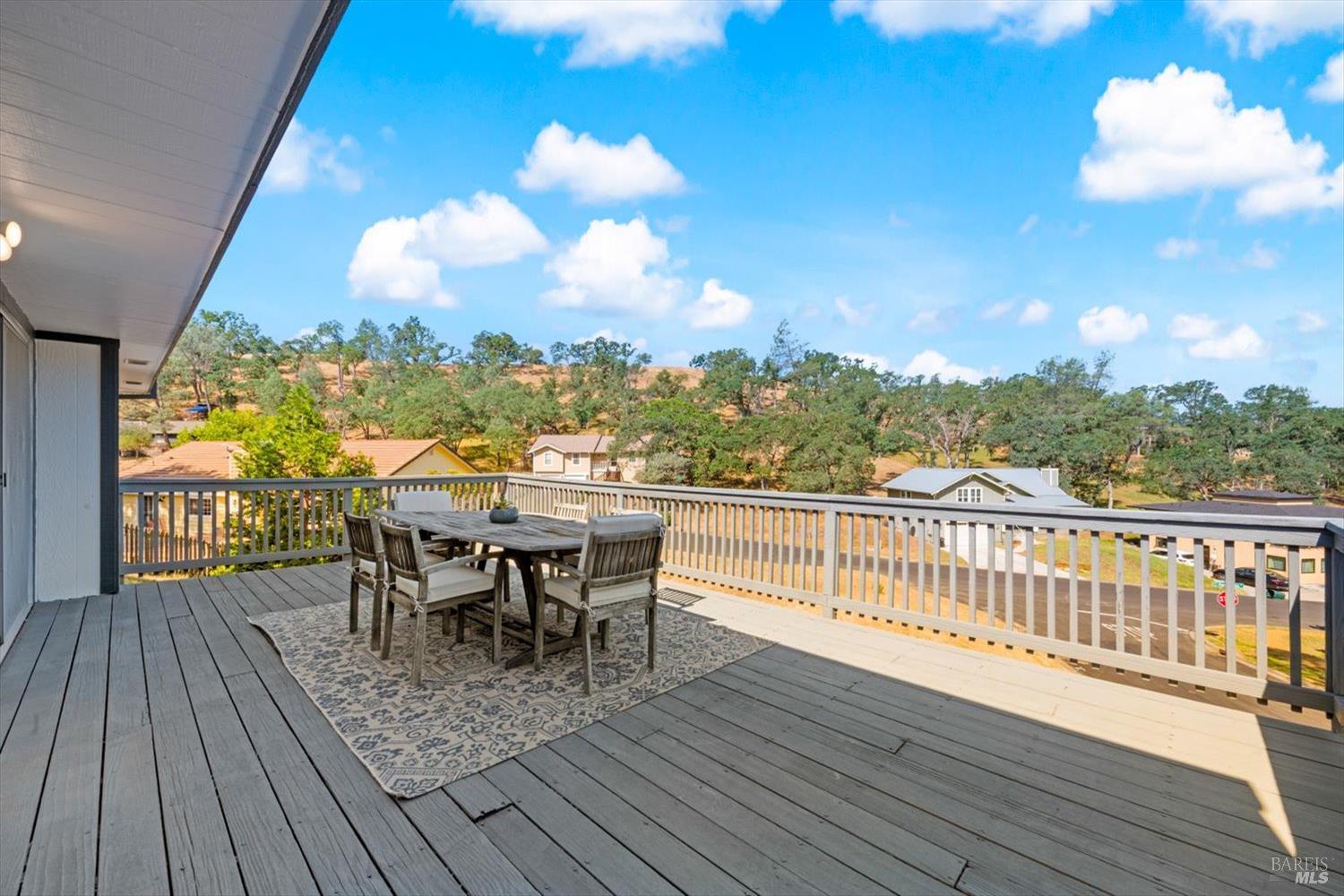 1001 Eastridge Drive