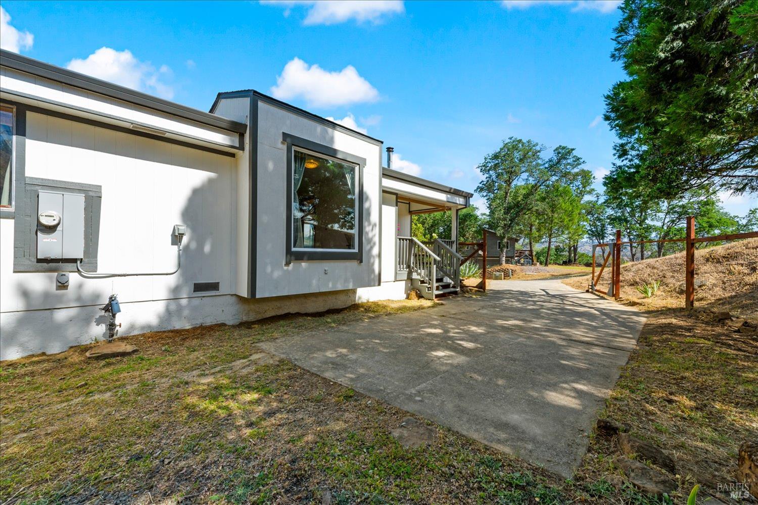 1001 Eastridge Drive