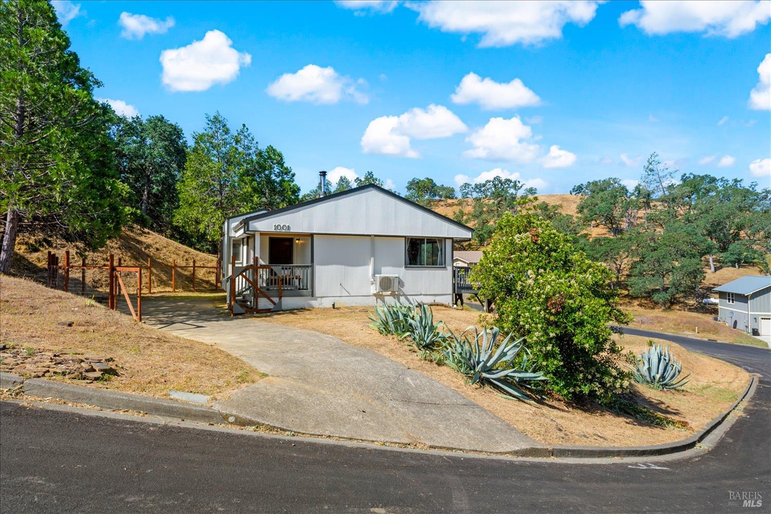 1001 Eastridge Drive