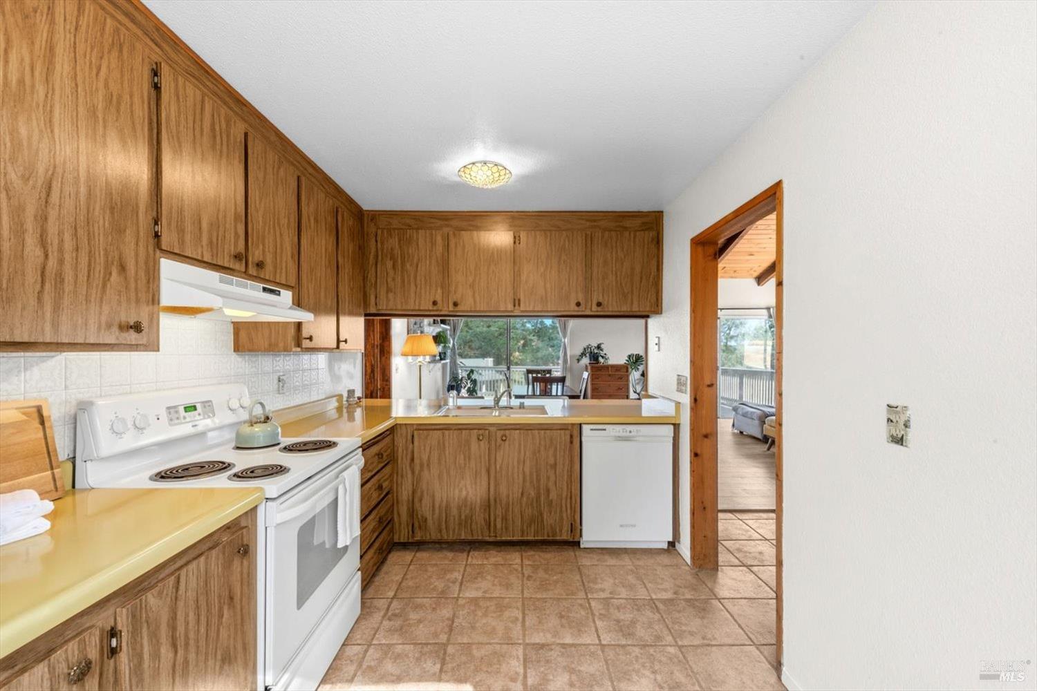 1001 Eastridge Drive