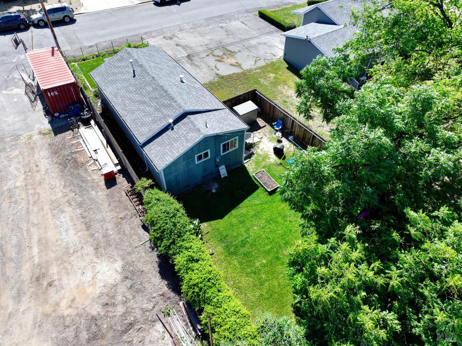 1015 Little Street