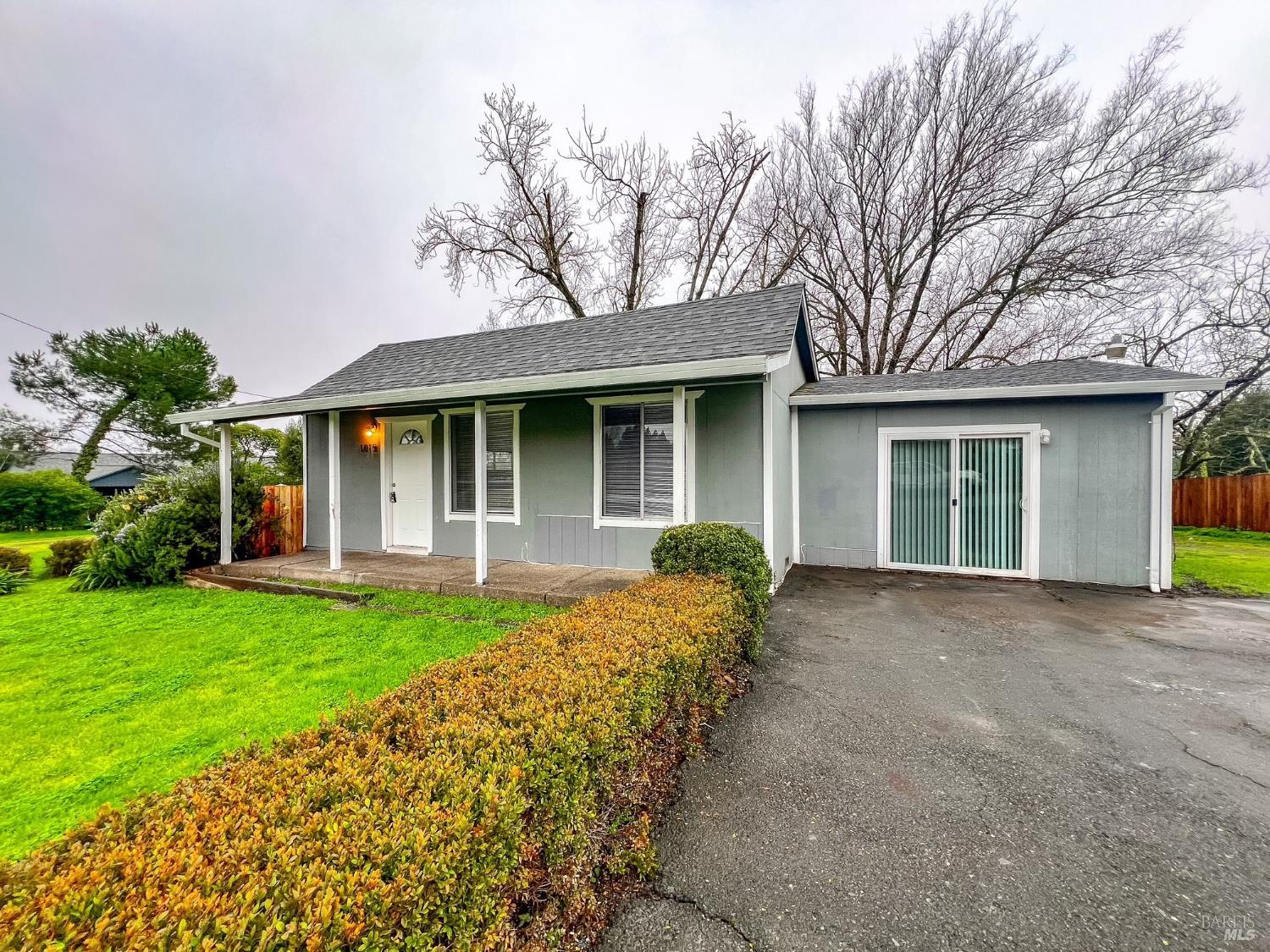 1015 Little Street