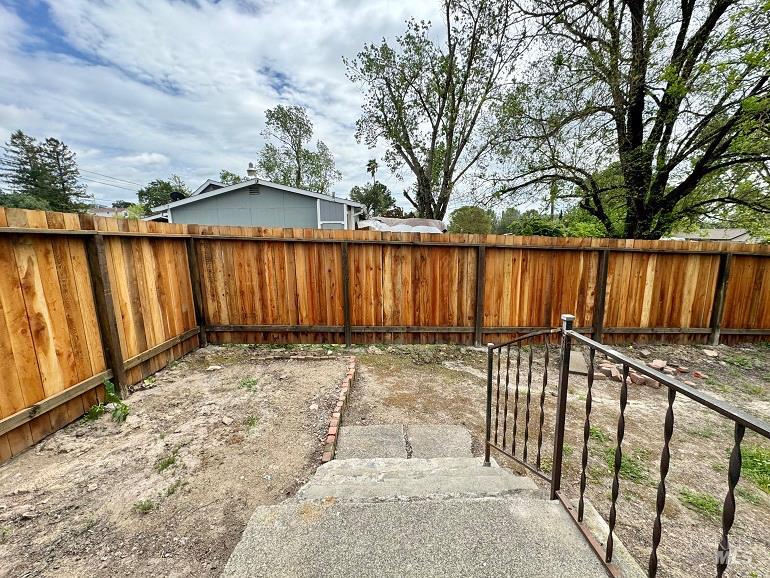 1015 Little Street