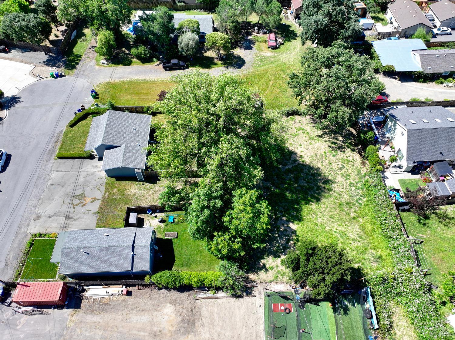 1015 Little Street