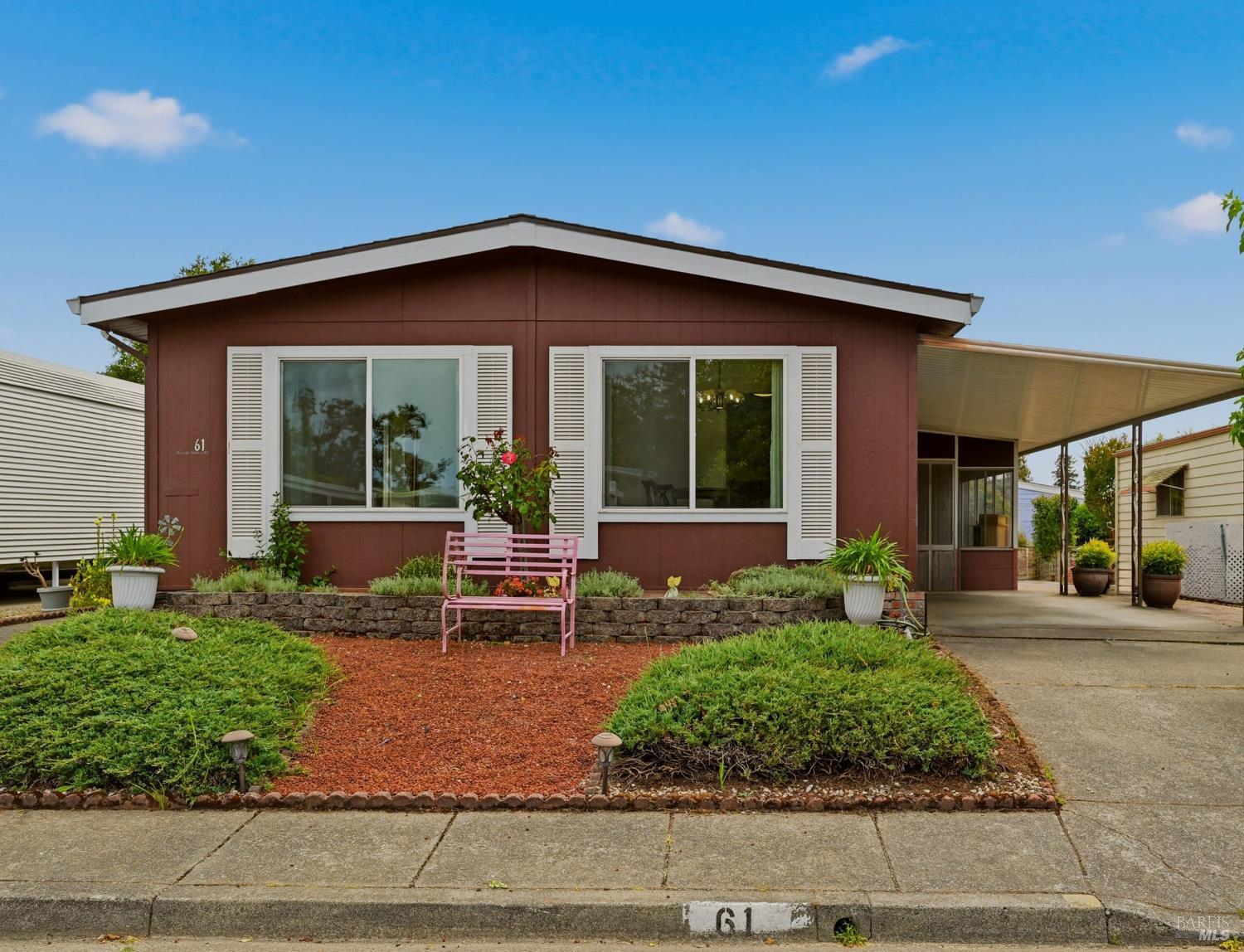 61 Westgate Circle