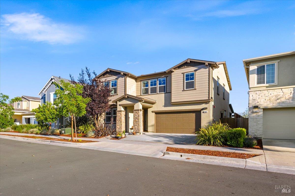 1469 Oak Circle
