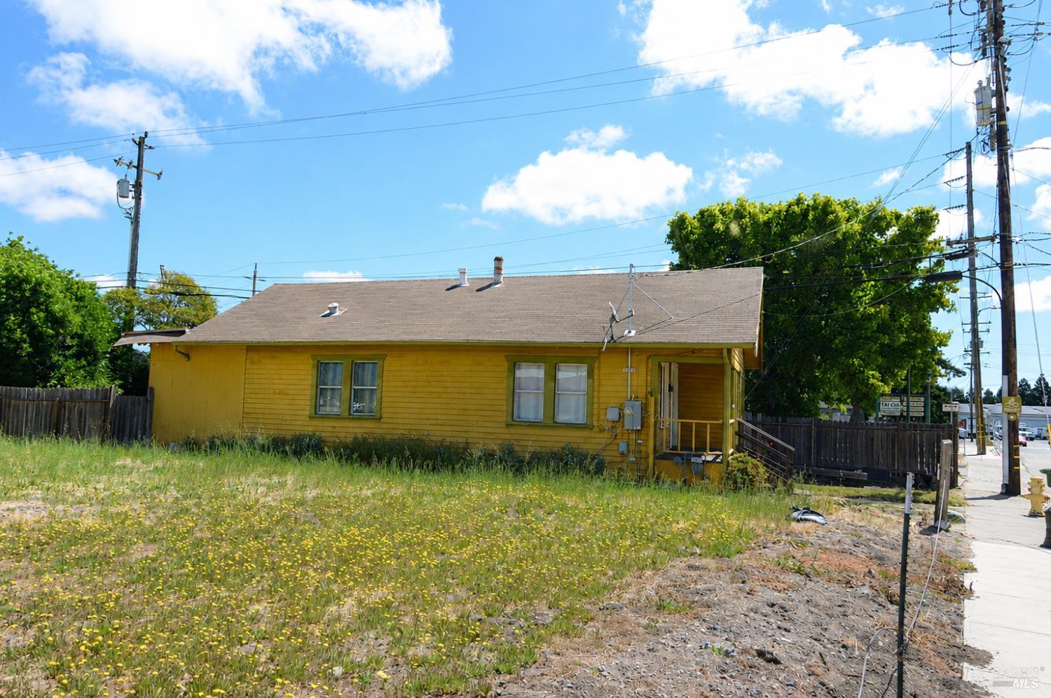 21 Lakeville Street