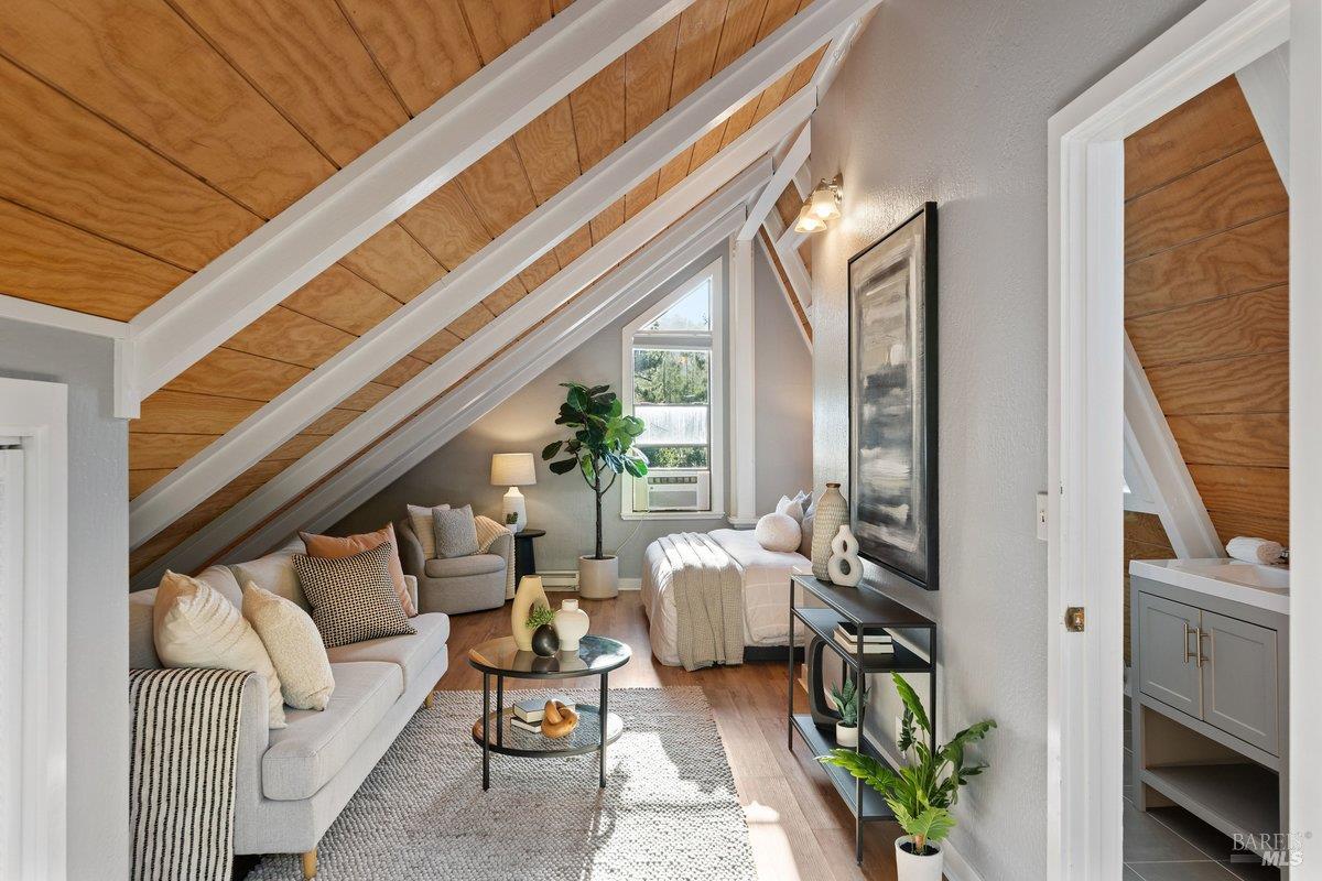 111 Deer Hollow Road