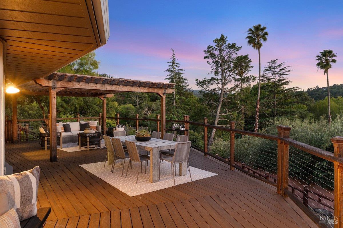 111 Deer Hollow Road