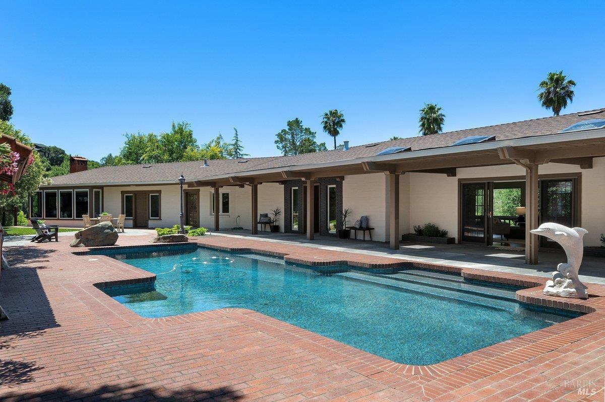 111 Deer Hollow Road