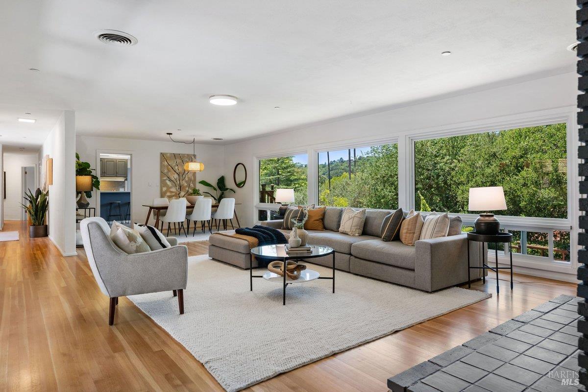 111 Deer Hollow Road