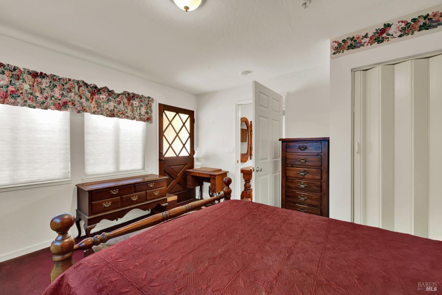 1290 Sweetbriar Drive