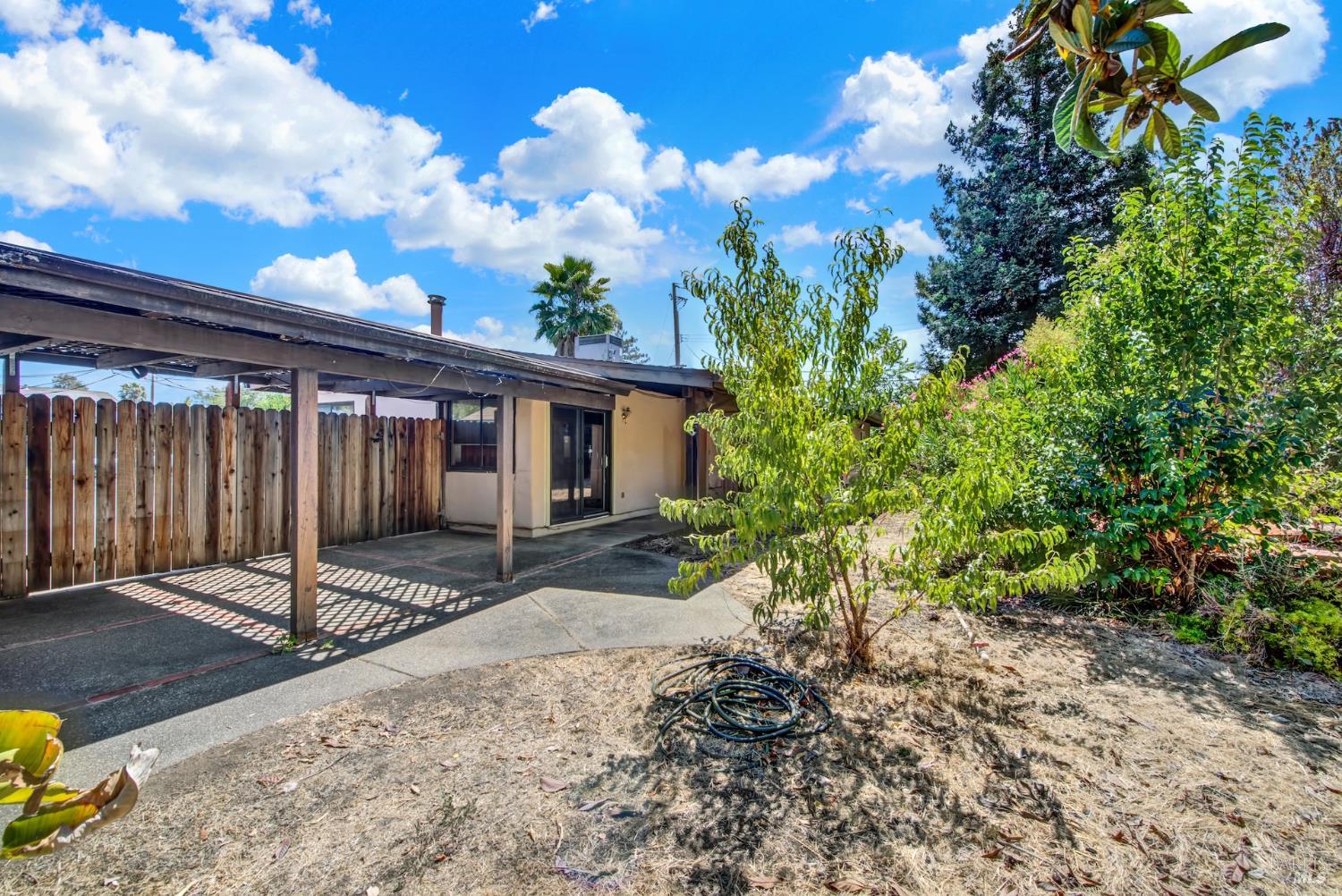 1290 Sweetbriar Drive