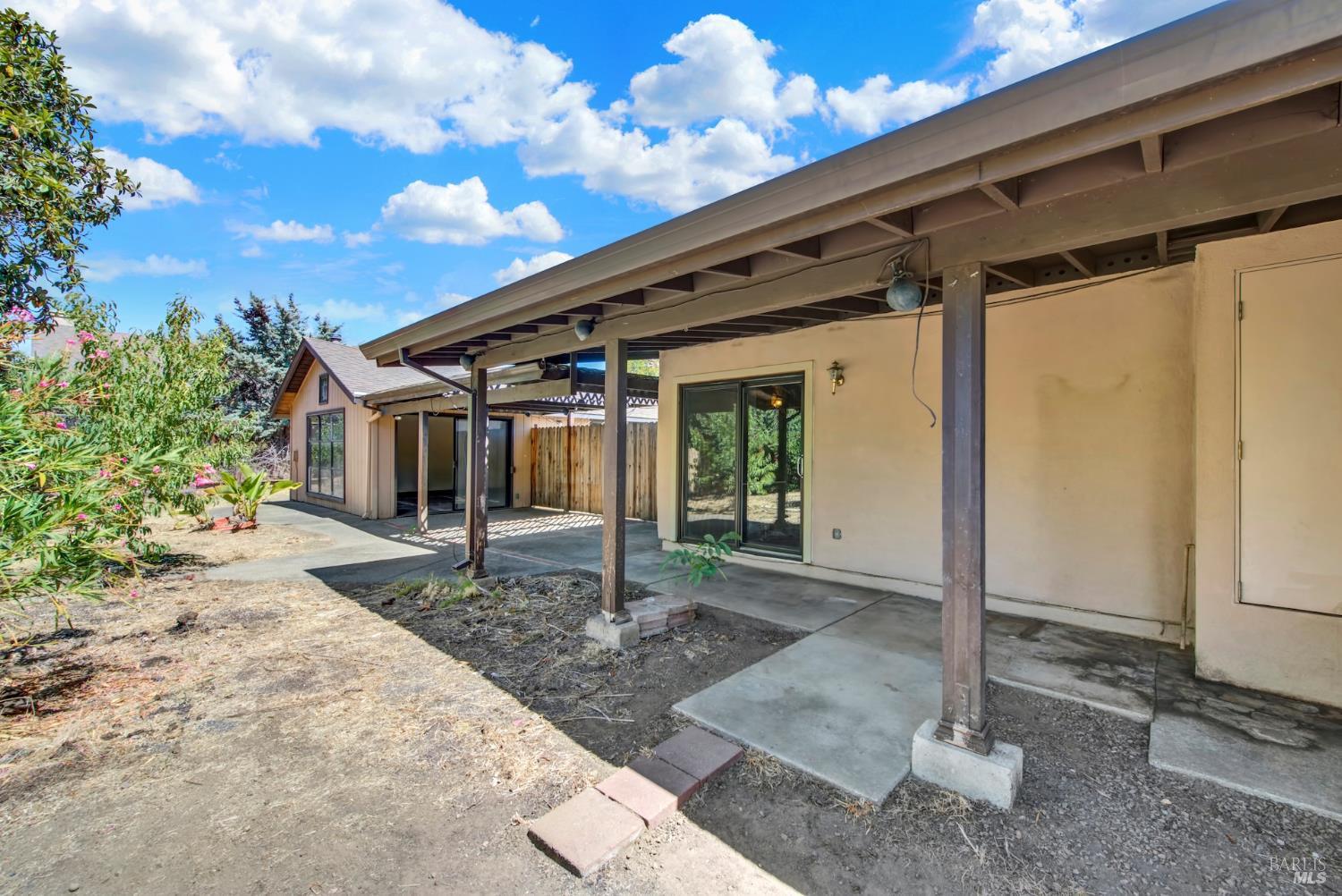 1290 Sweetbriar Drive