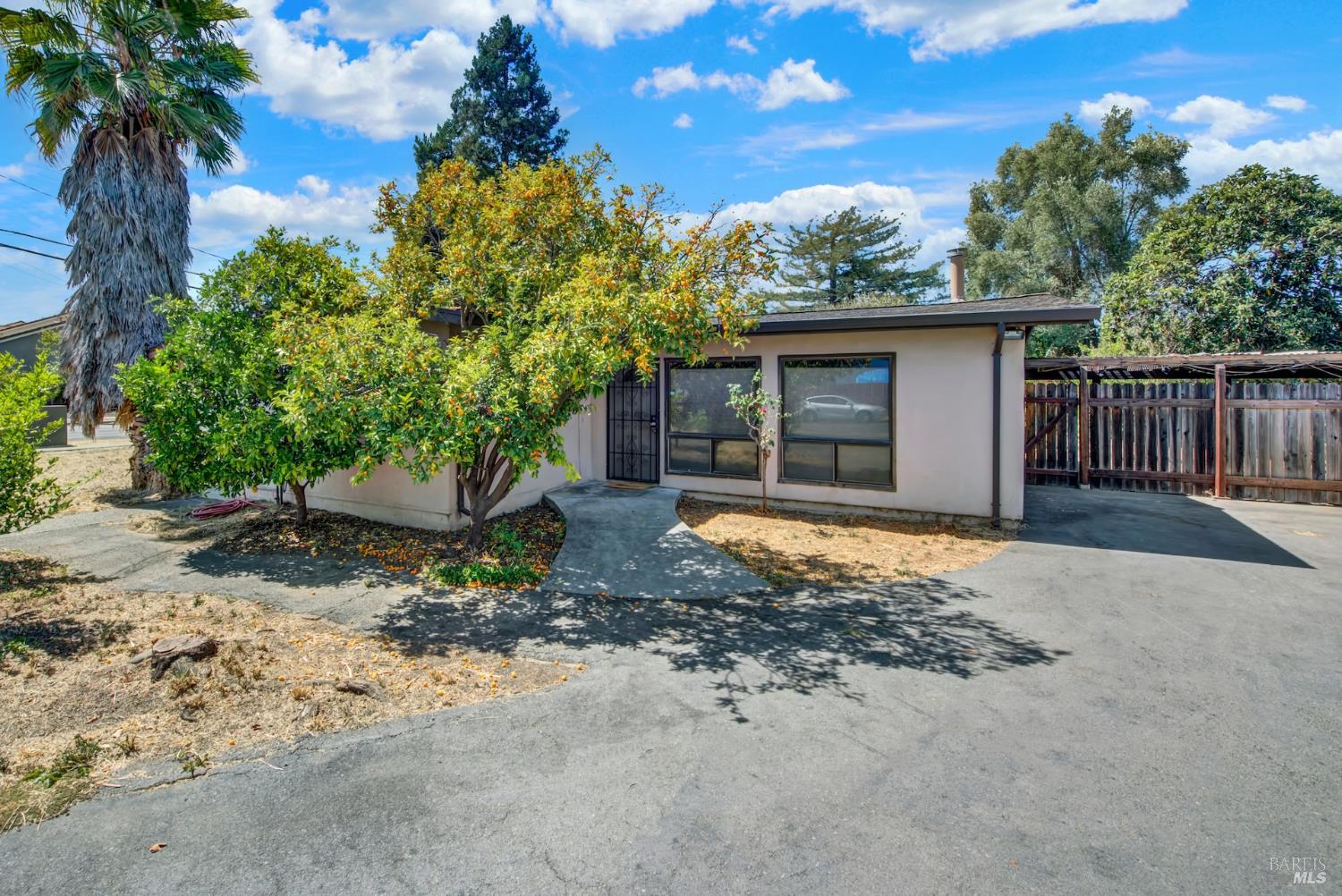 1290 Sweetbriar Drive