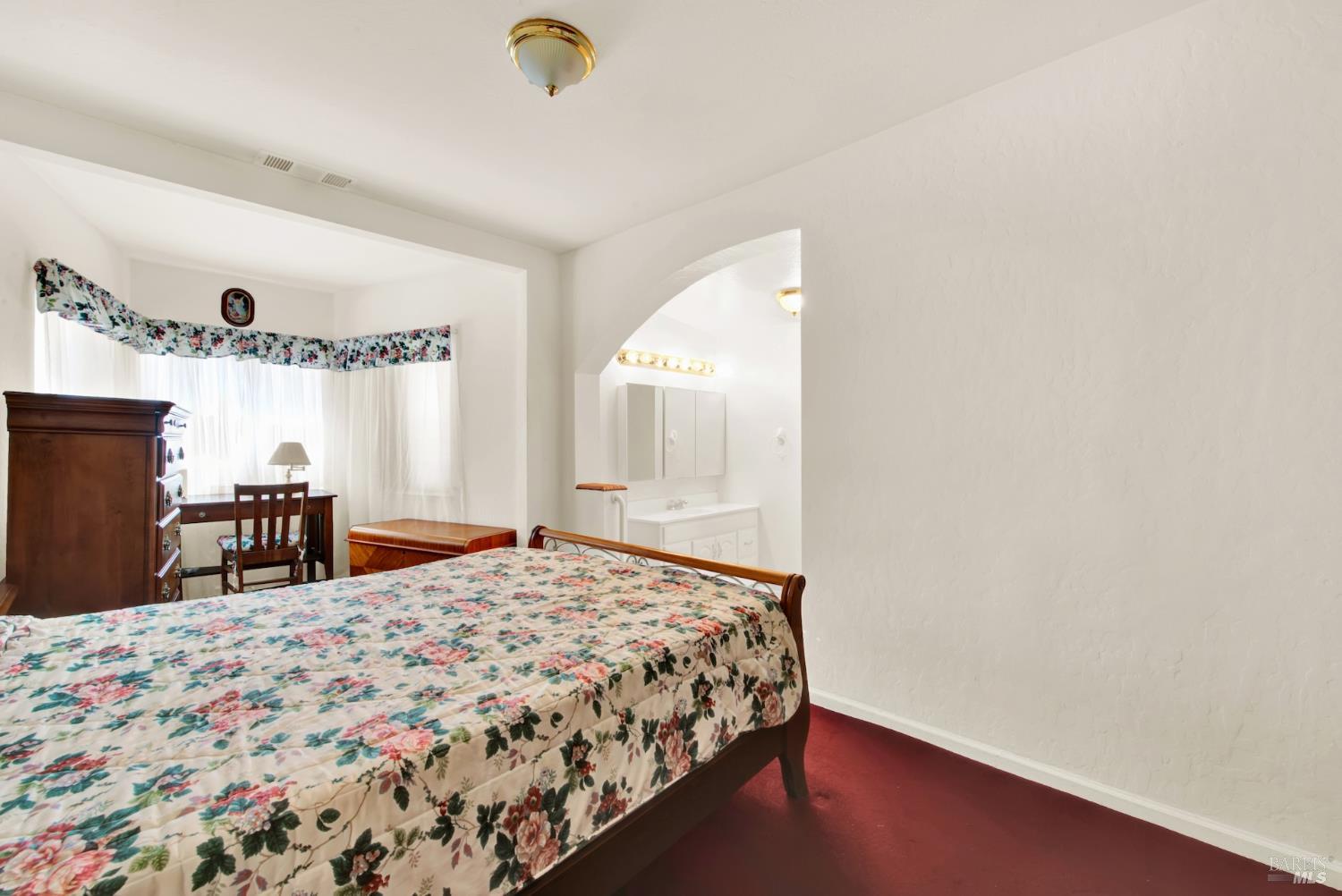 1290 Sweetbriar Drive