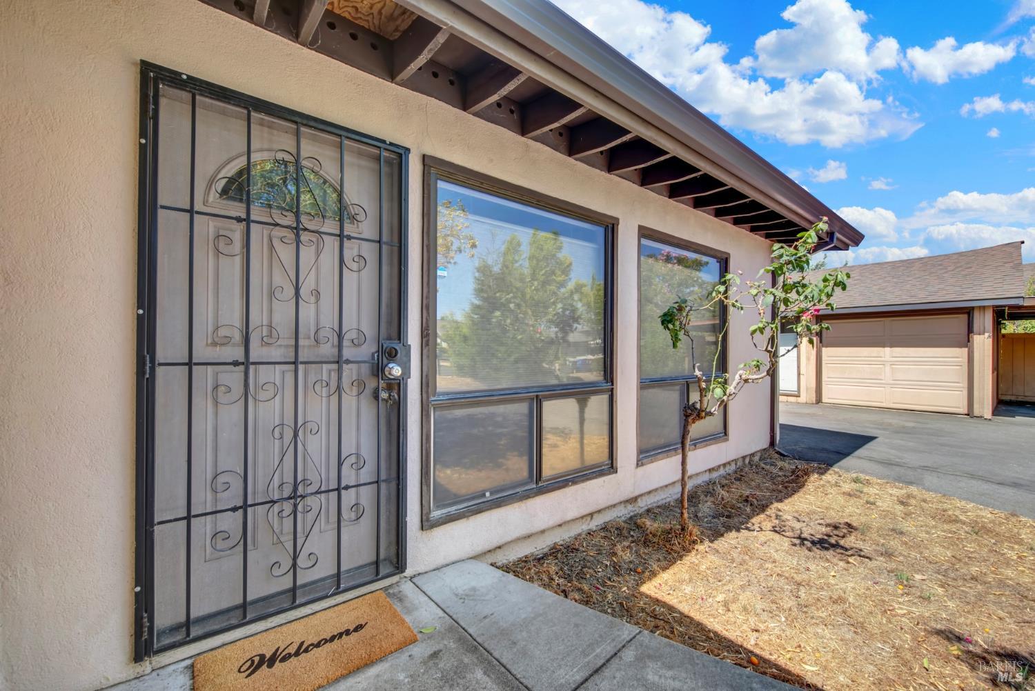 1290 Sweetbriar Drive