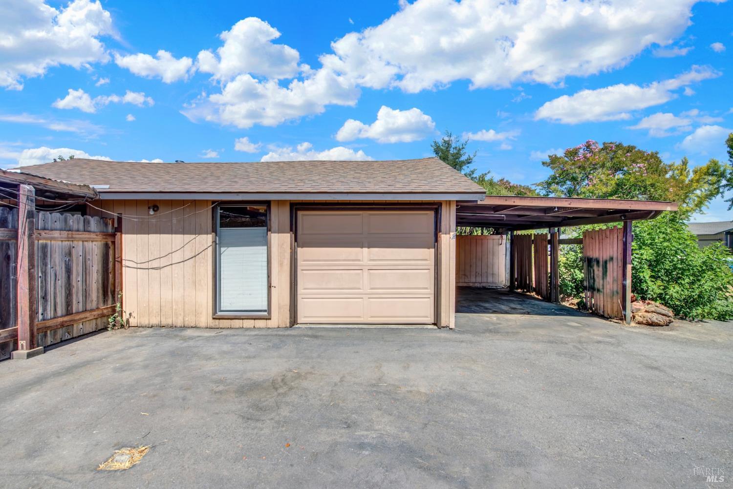 1290 Sweetbriar Drive