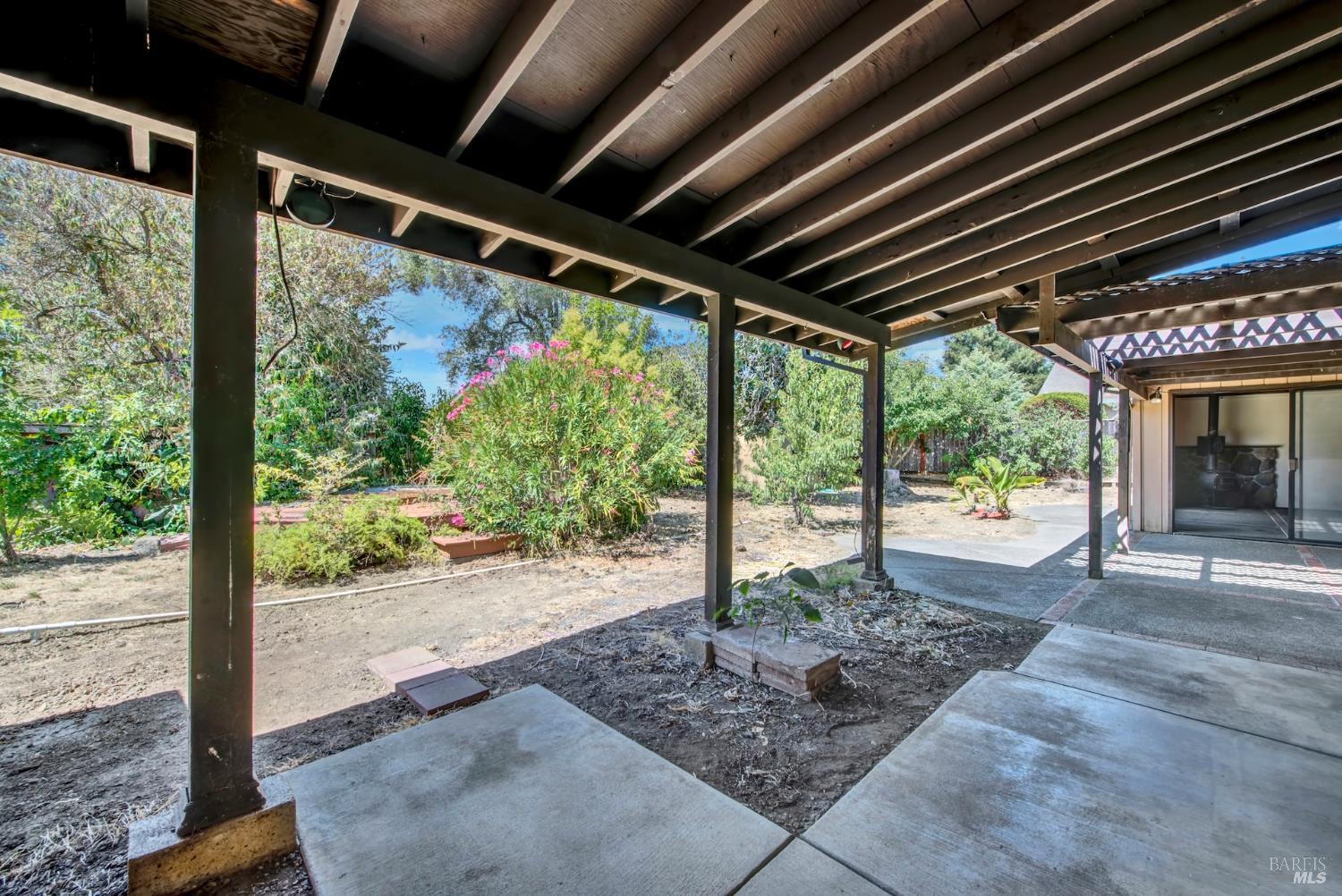 1290 Sweetbriar Drive