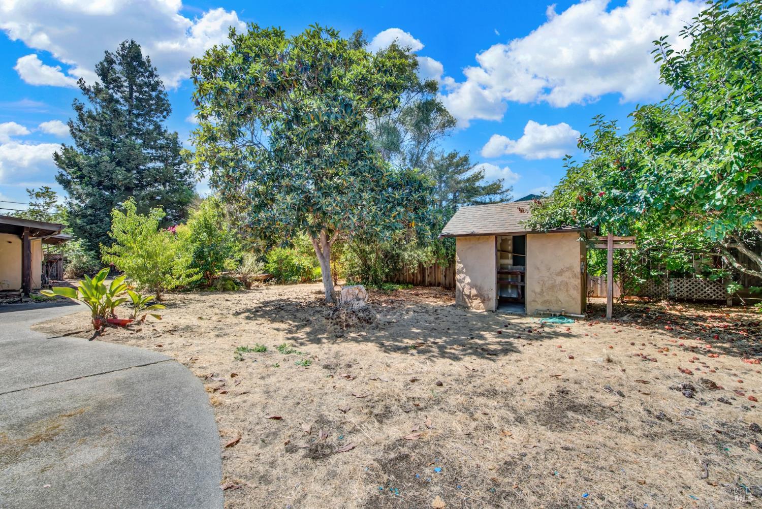 1290 Sweetbriar Drive