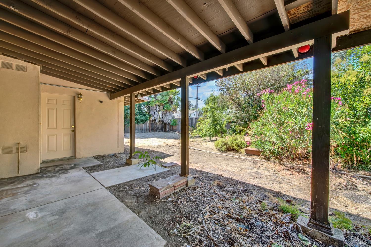 1290 Sweetbriar Drive