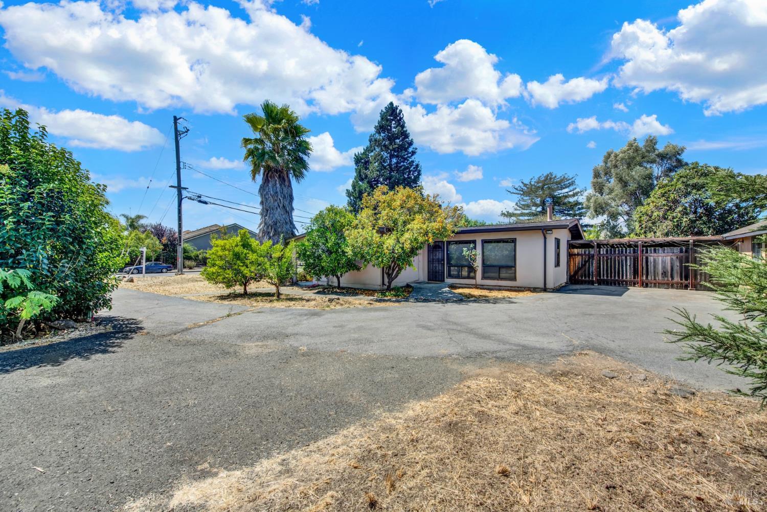1290 Sweetbriar Drive