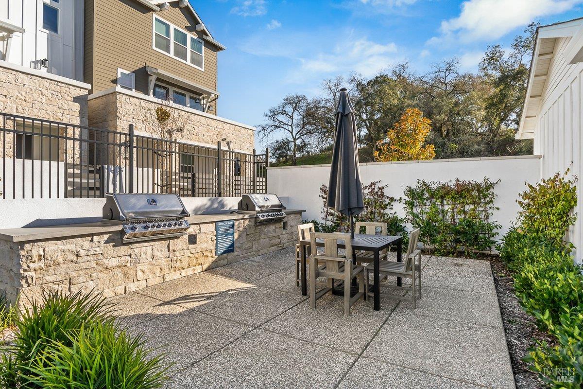 649 Semillon Lane