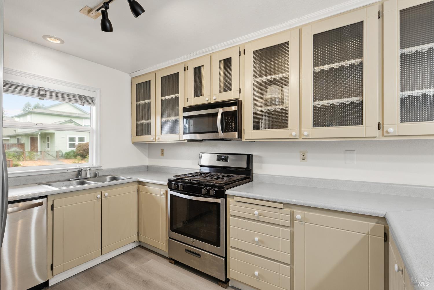 2535 Sam Drive