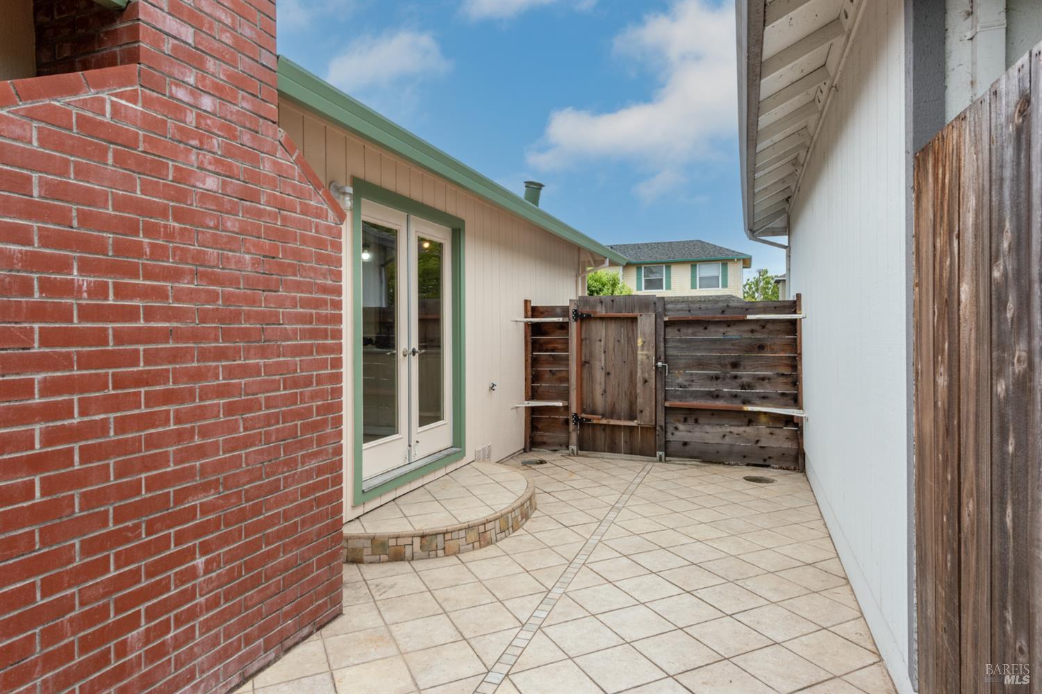 2535 Sam Drive
