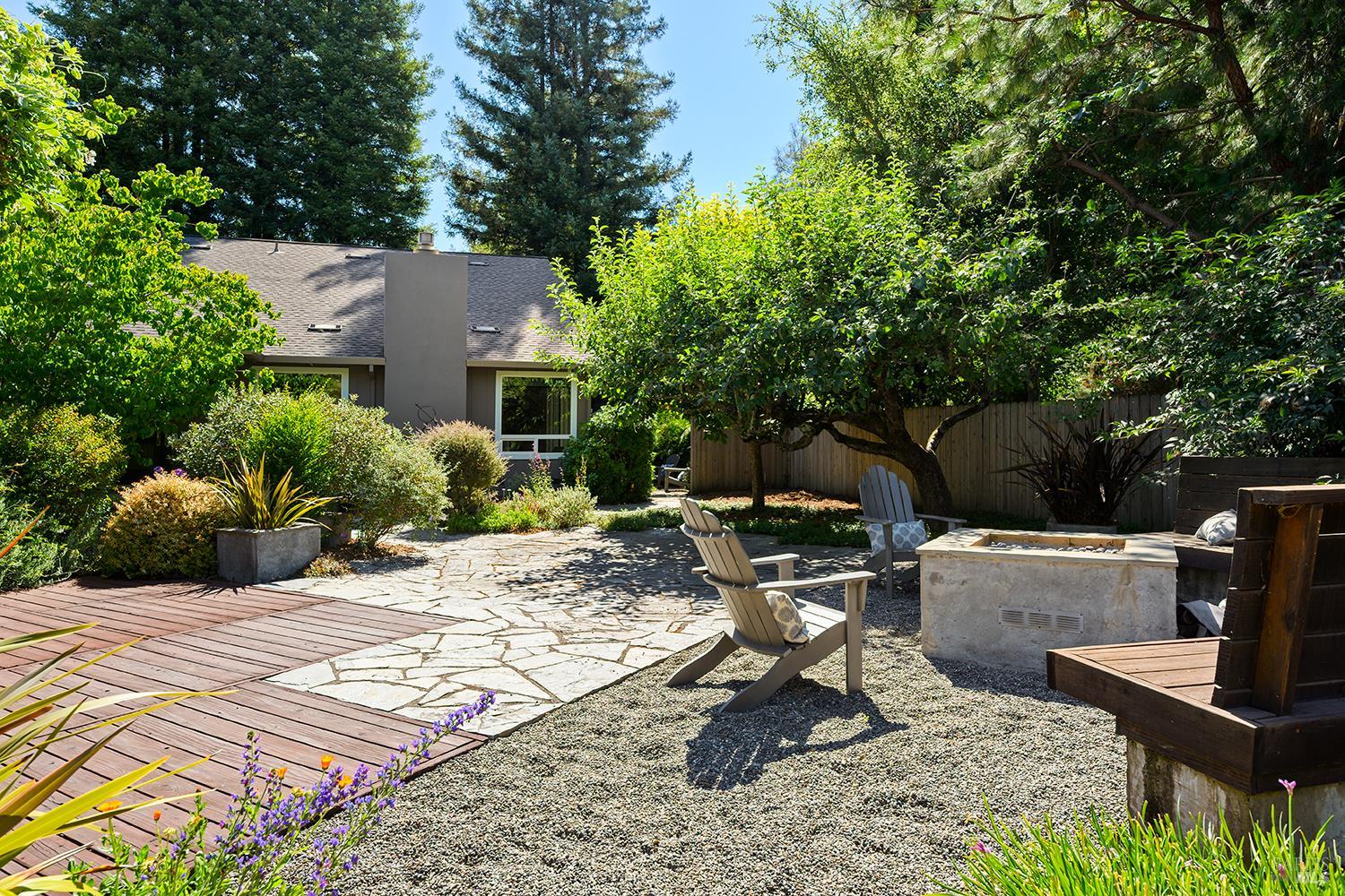 1225 Garden Lane