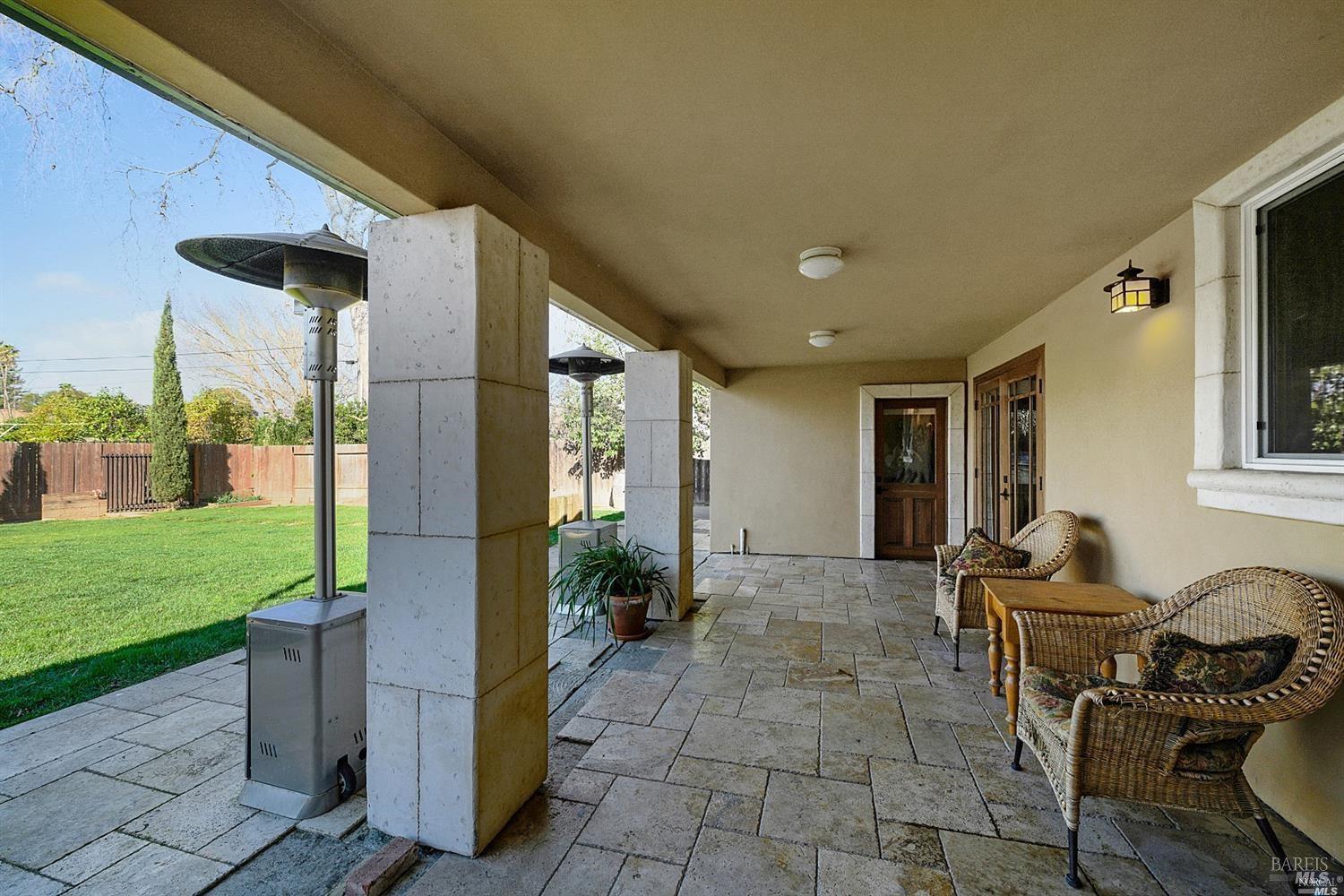 1498 Sierra Avenue