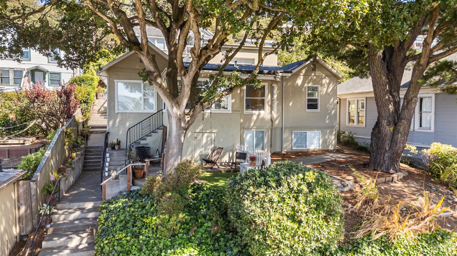 415 Johnson Street