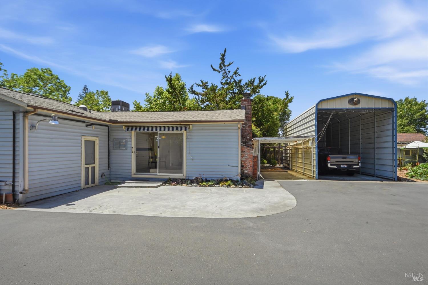 4941 Hansen Drive