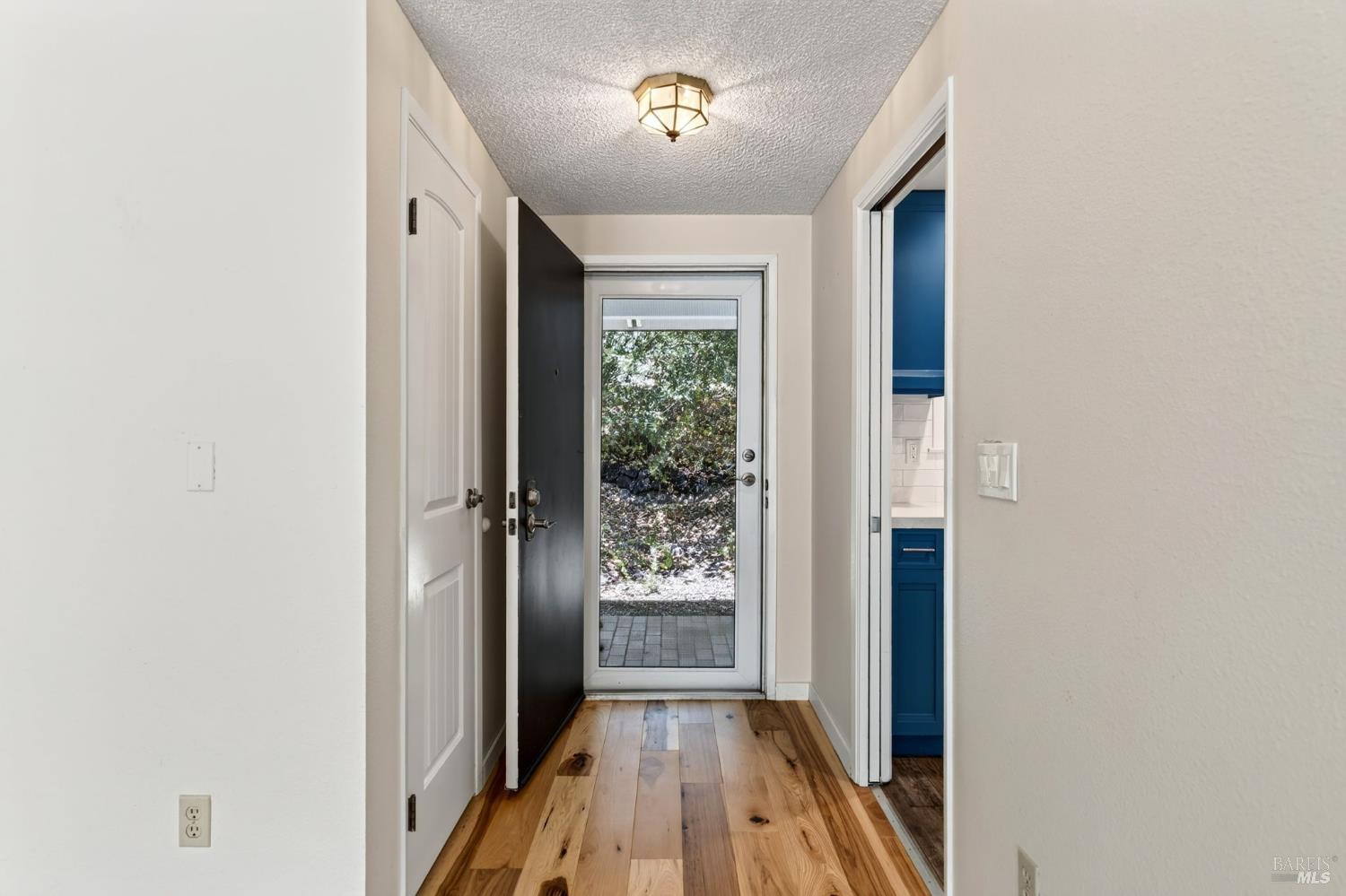 6447 Mesa Oaks Court