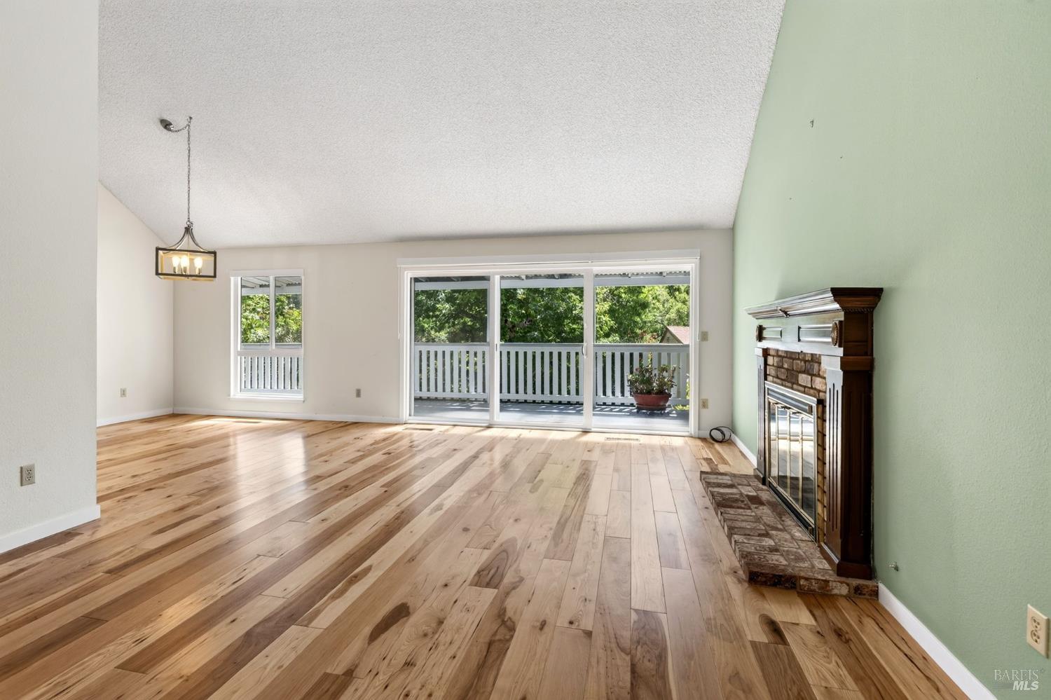 6447 Mesa Oaks Court