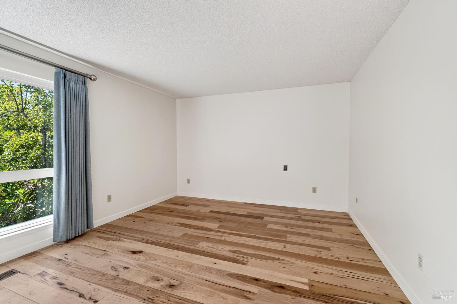 6447 Mesa Oaks Court