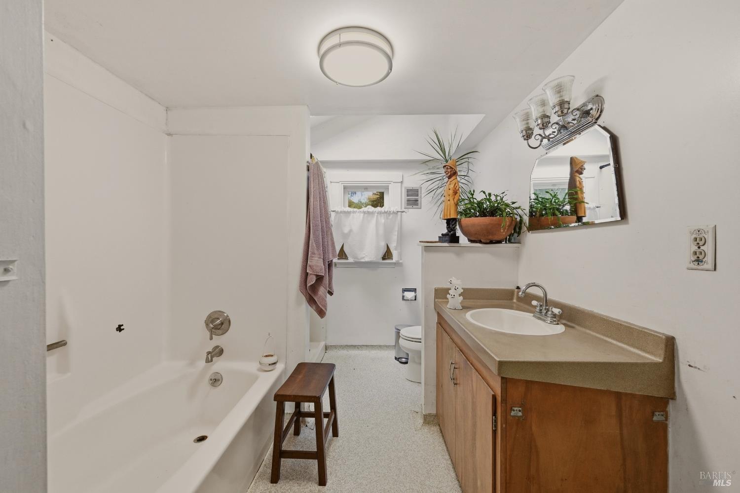 589 Pleasant Hill Road