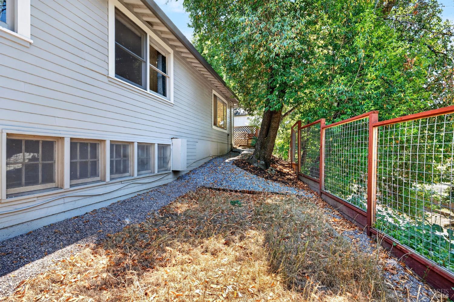 8060 Park Avenue