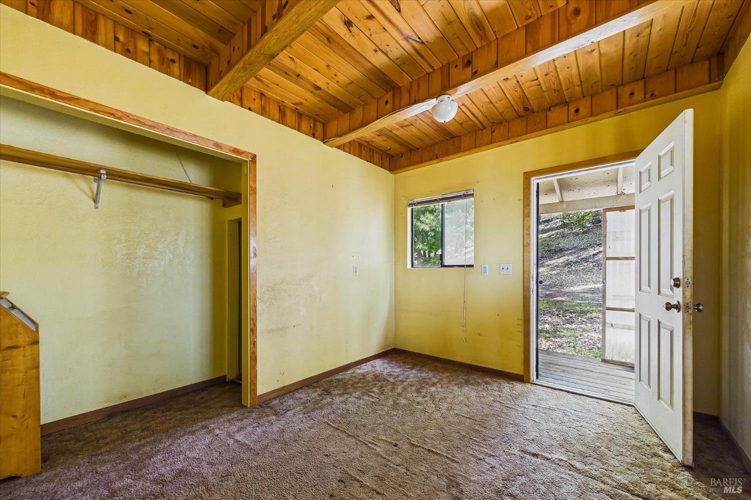 3450 Laytonville Dos Rios Road
