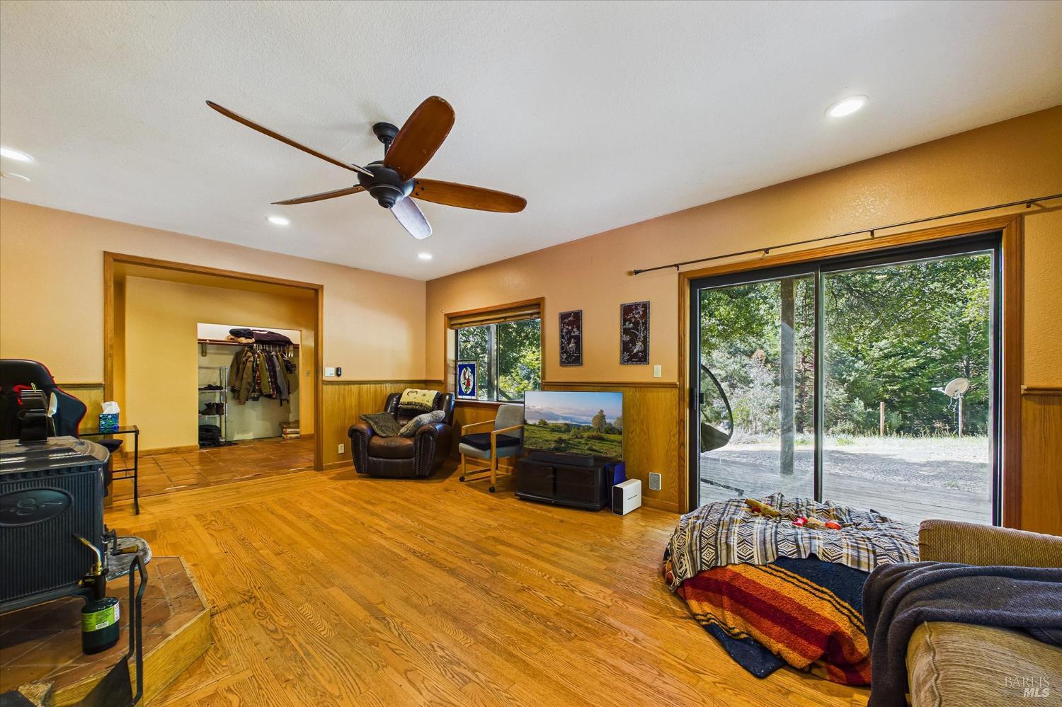 3450 Laytonville Dos Rios Road