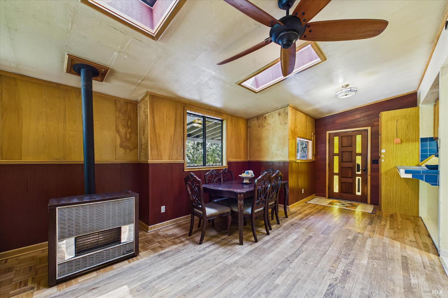 3450 Laytonville Dos Rios Road