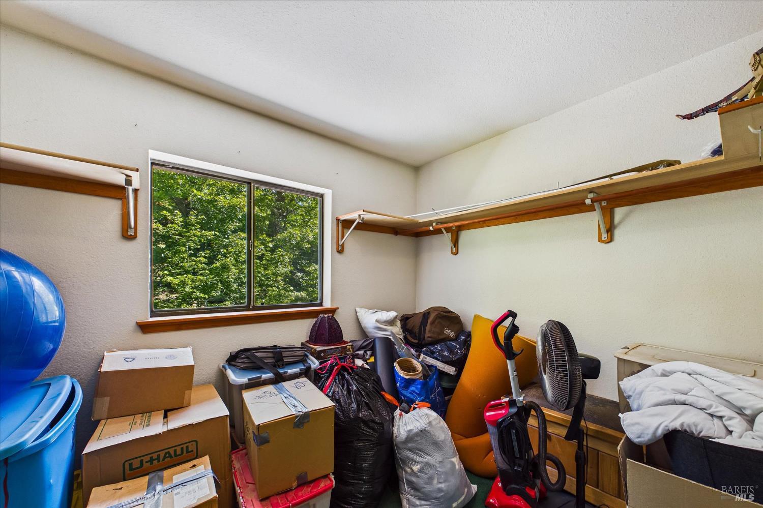 3450 Laytonville Dos Rios Road
