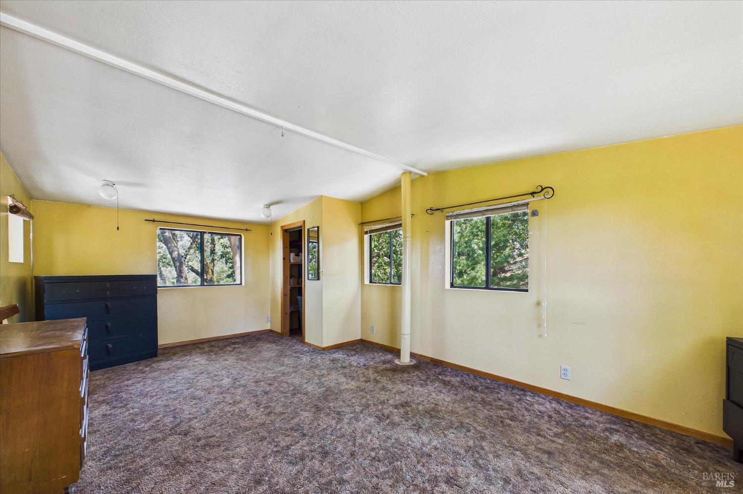 3450 Laytonville Dos Rios Road