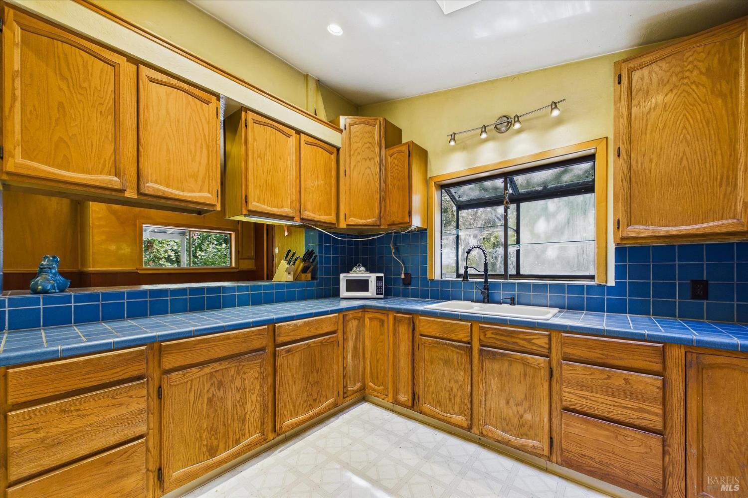 3450 Laytonville Dos Rios Road