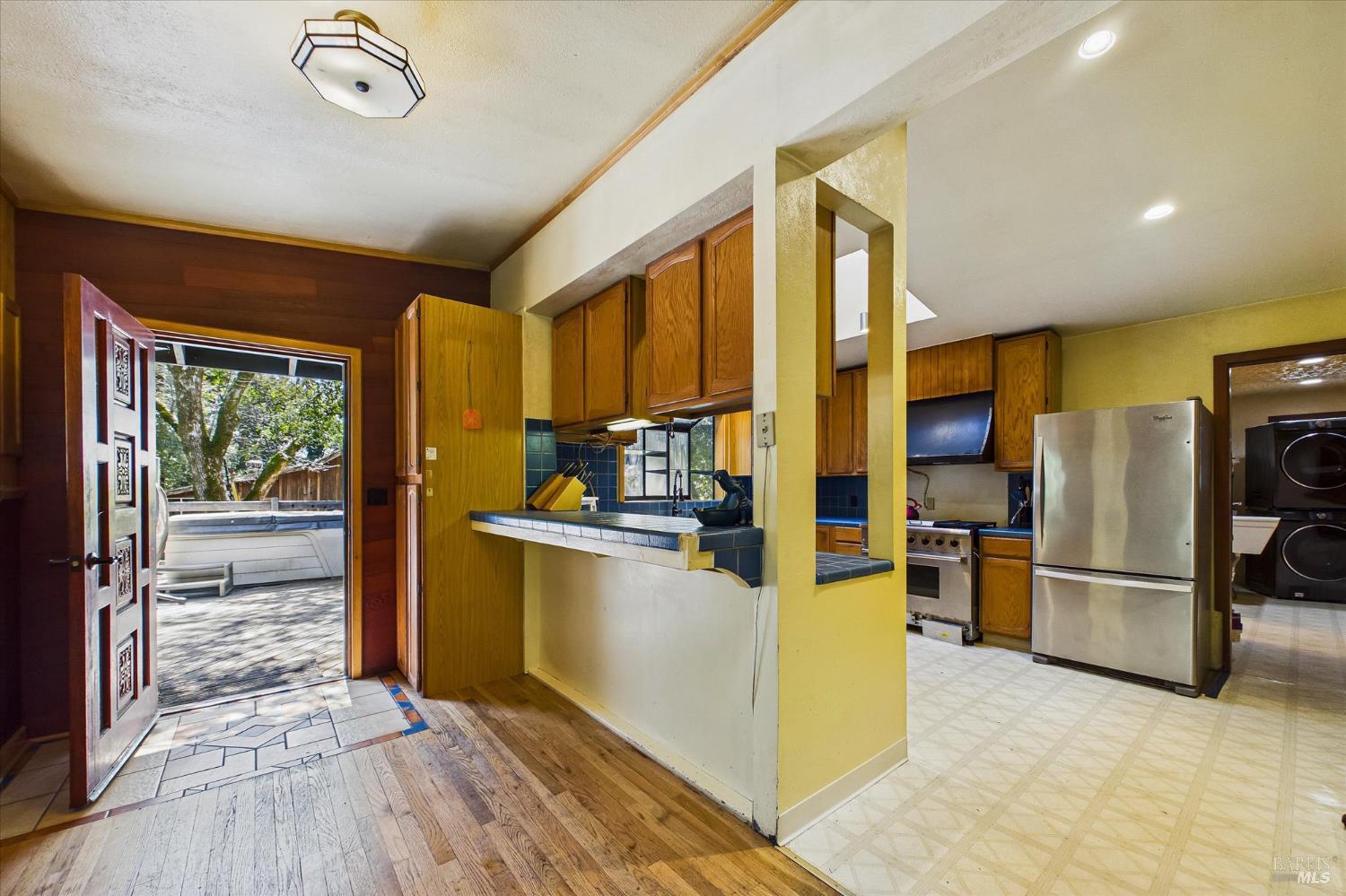 3450 Laytonville Dos Rios Road