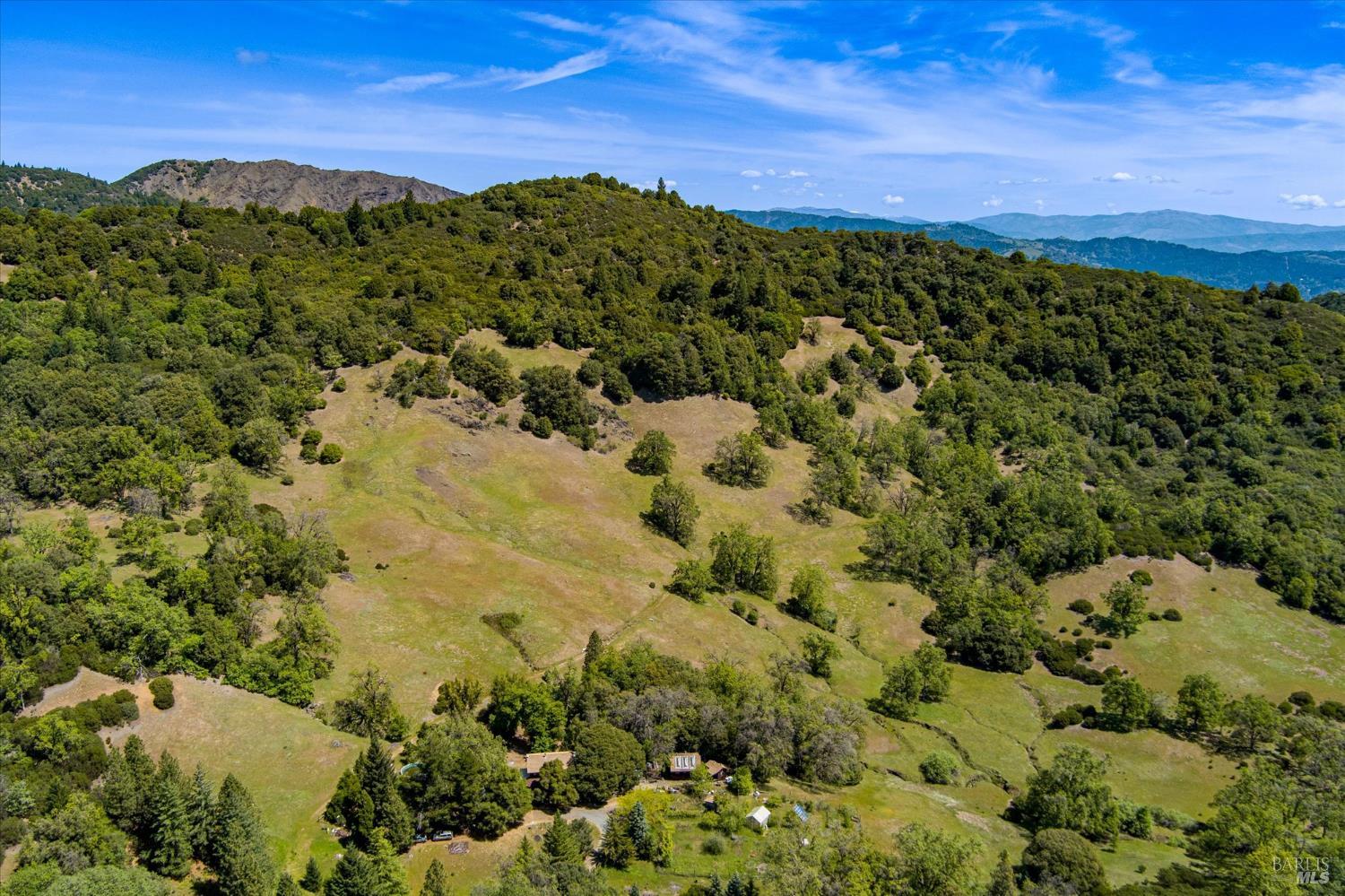 3450 Laytonville Dos Rios Road