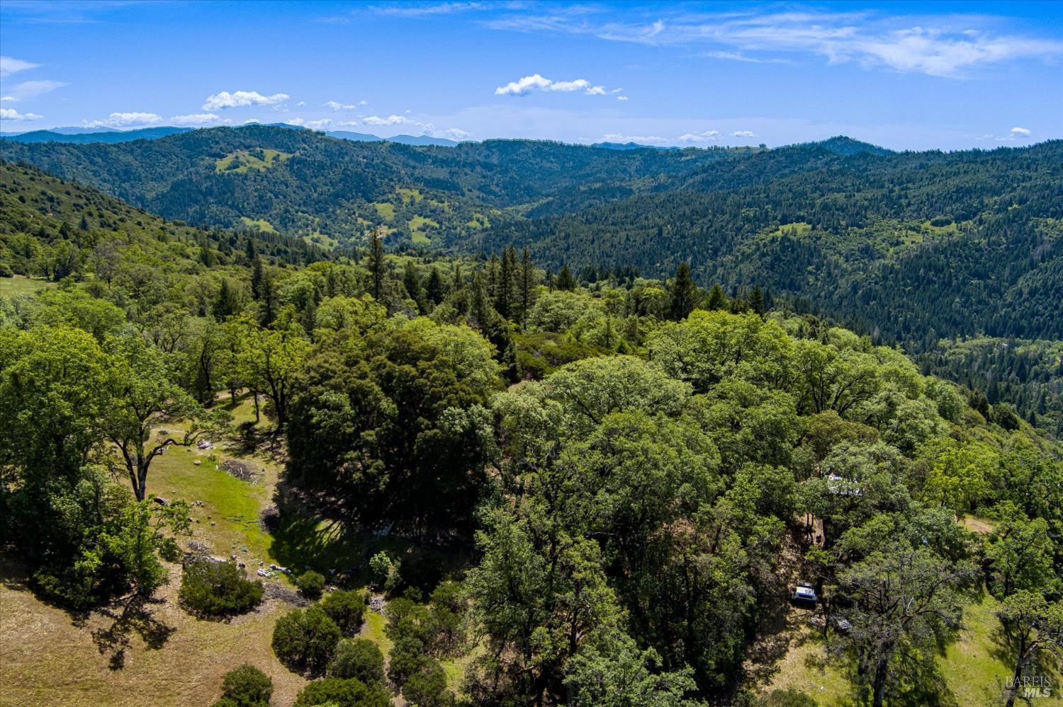 3450 Laytonville Dos Rios Road